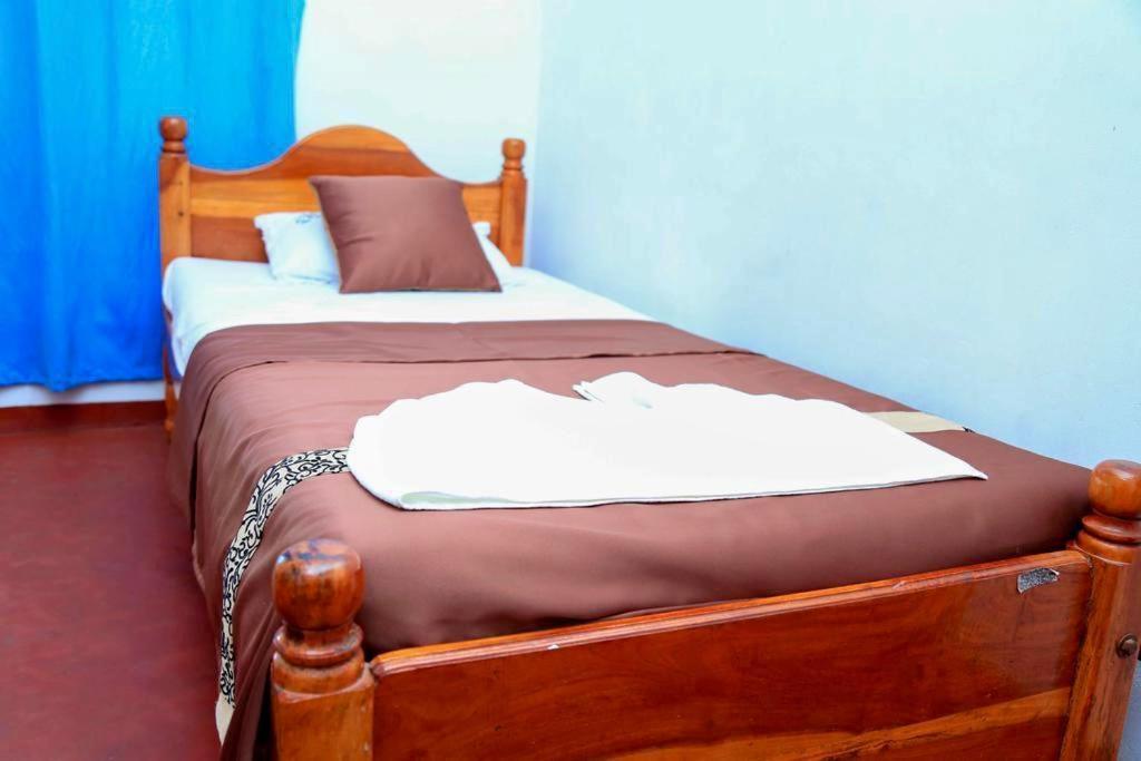 Sunrise Guest House & Restaurant Тангалла Экстерьер фото